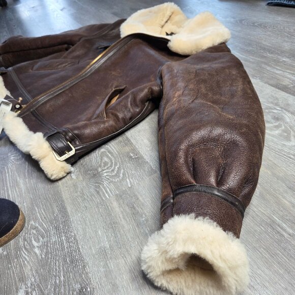 NWT Cockpit USA B-3 Shearling Sheepskin Bomber Jacket – WWII Style - Size 44 - Picture 5 of 13